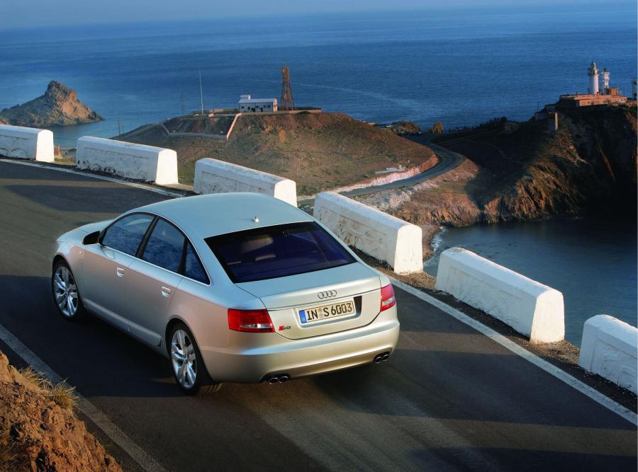  Audi S6 Sedan (4F, C6) 2006 года  (фото 11 из 35)